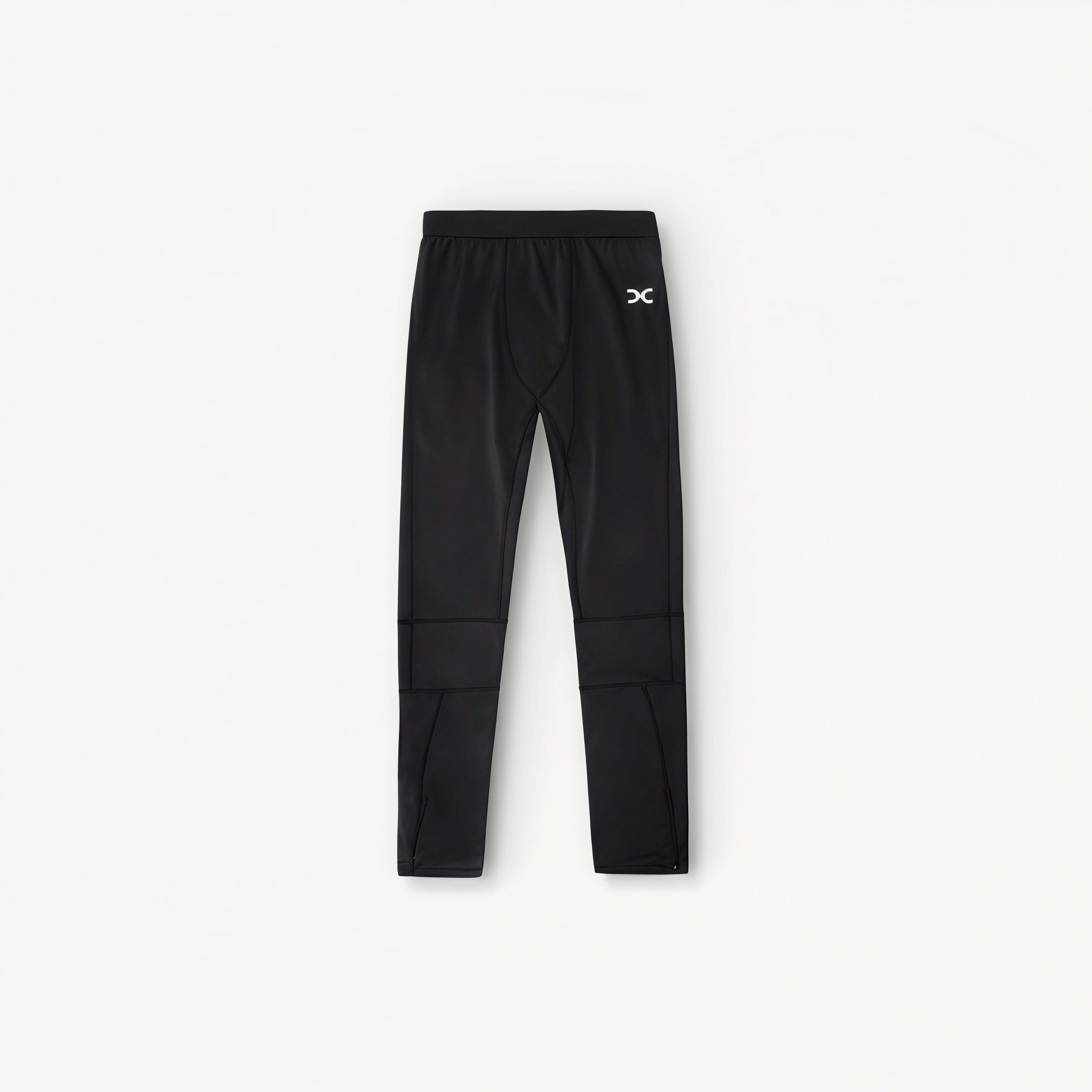 Black athletic leggings with ‘ENVOLE’ logo in front of a white background.