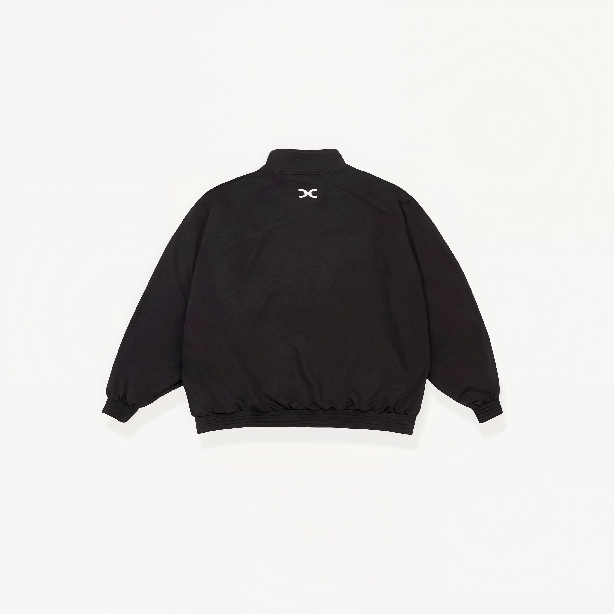 Black athletic jacket with ‘Elite’ ENVOLE branding back view.