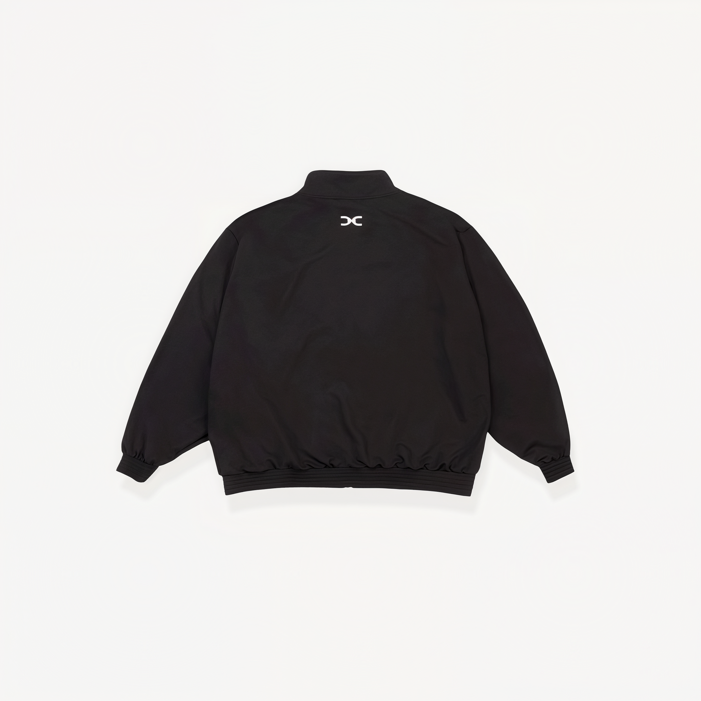 Black athletic jacket with ‘Elite’ ENVOLE branding back view.